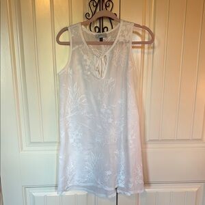 J Valdi Elegant White Lace tunic